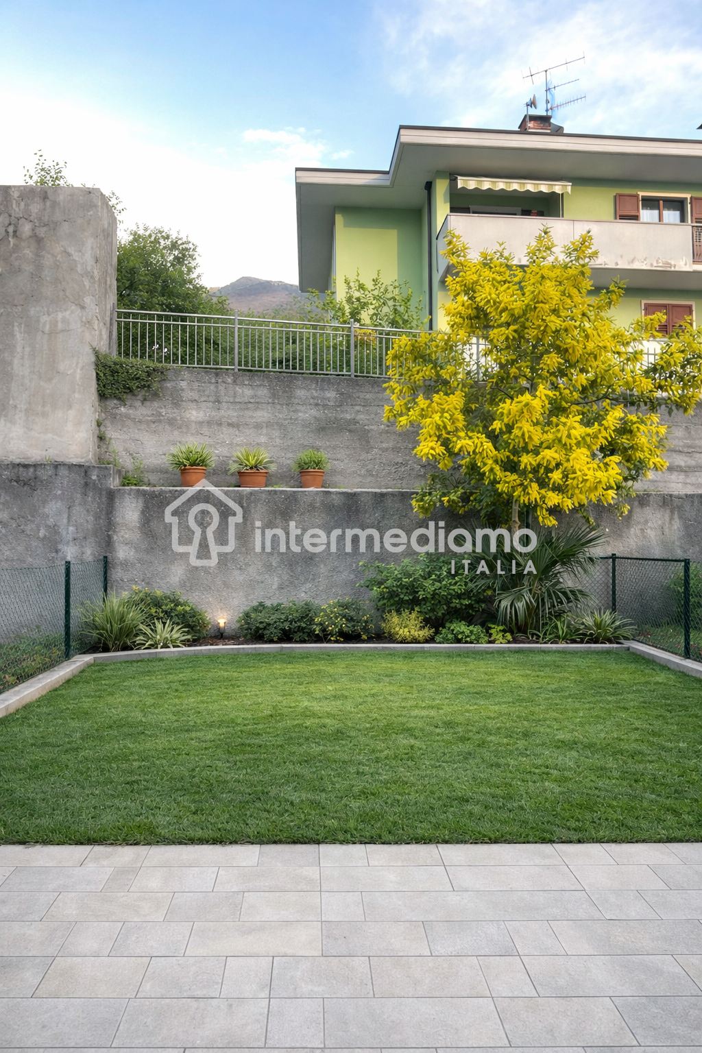 IN VENDITA LUMINOSO BILOCALE A BOLOGNANO - Appartamento Residenziale Arco